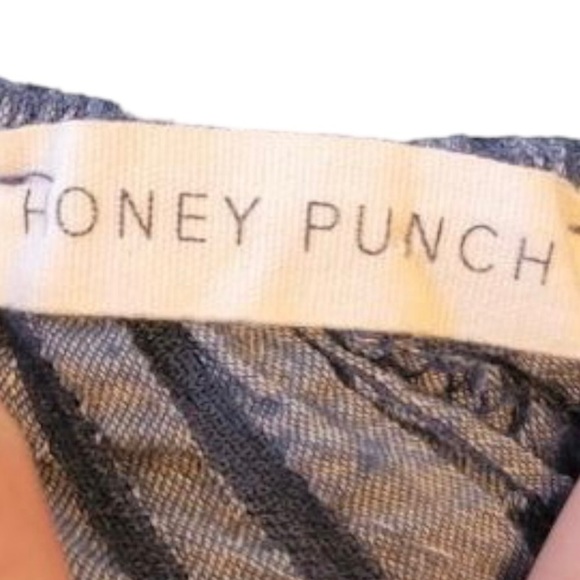 Honey Punch blue top off shoulder ruffles Small - Picture 5 of 5